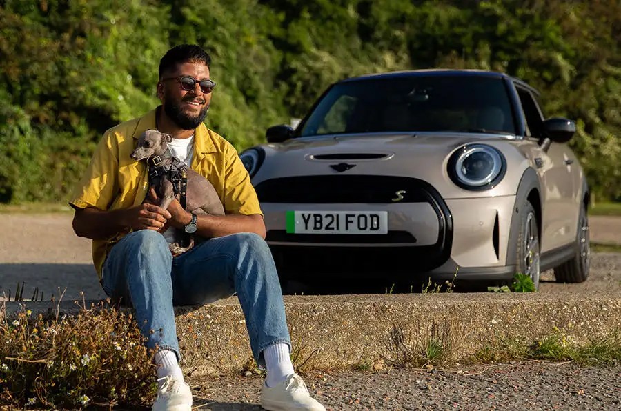 MINI Elektromobilnost - napajanje - Monvarova priča